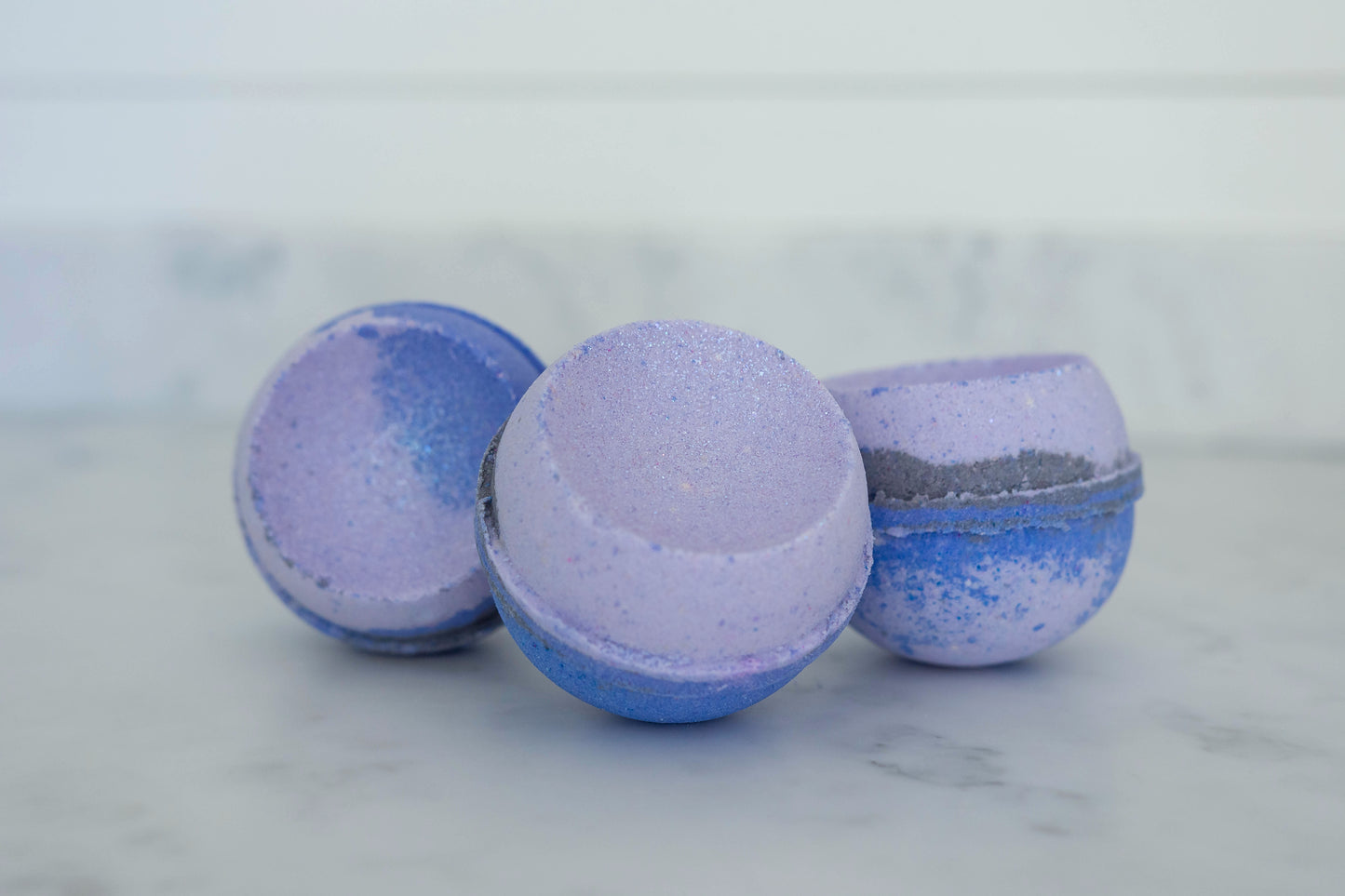 Black Violet & Saffron Bath Bomb